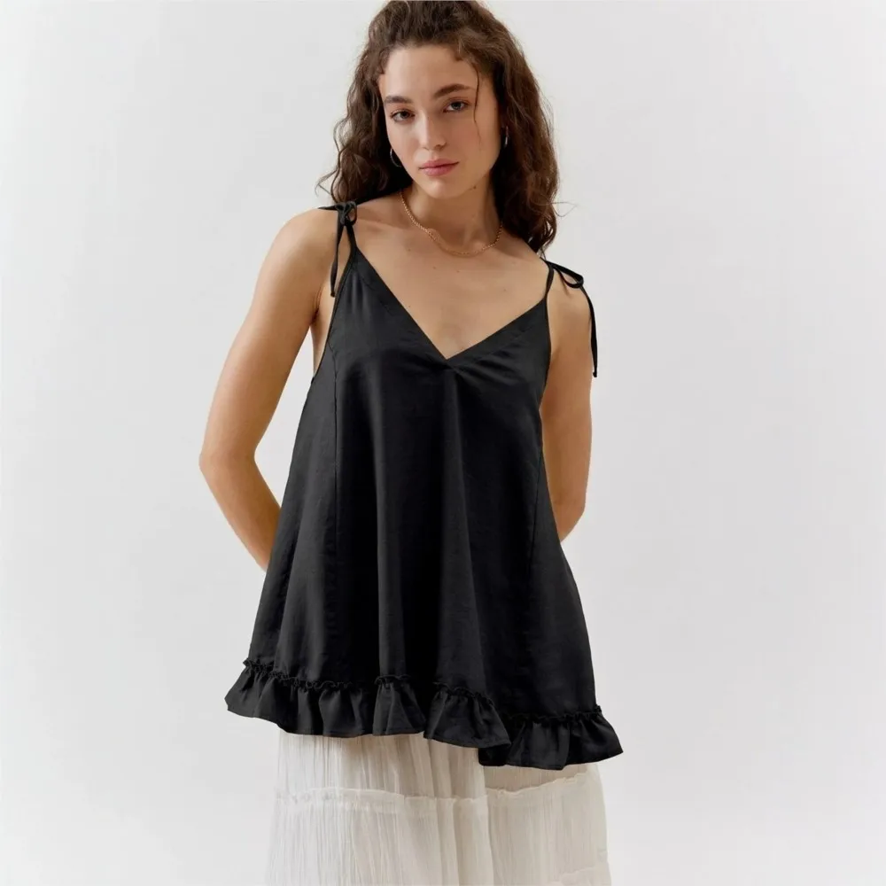 

Summer Women's Black Sleeveless V-Neck Tie-Strap Ruffle Hem Loose Casual Tank Top Beach Vacation Elegant Comfortable Straps
