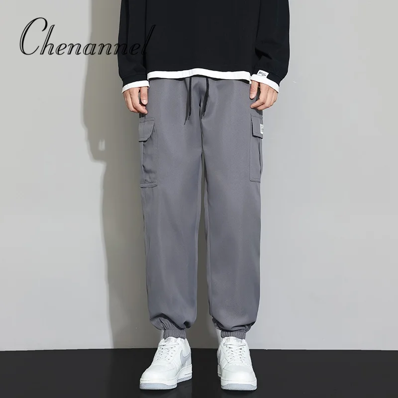 

Men's stylish solid color cargo pants with side pockets comfortable casual regular fit pants for summer outdoor activities