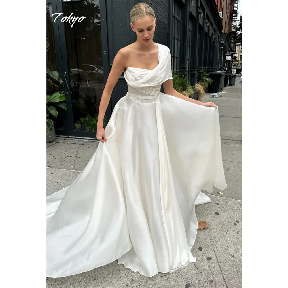 Tokyo personnalisé blanc une épaule robes de mariée sans manches Sexy Court Train robes de mariée 2025 élégant a-ligne robes de mariée