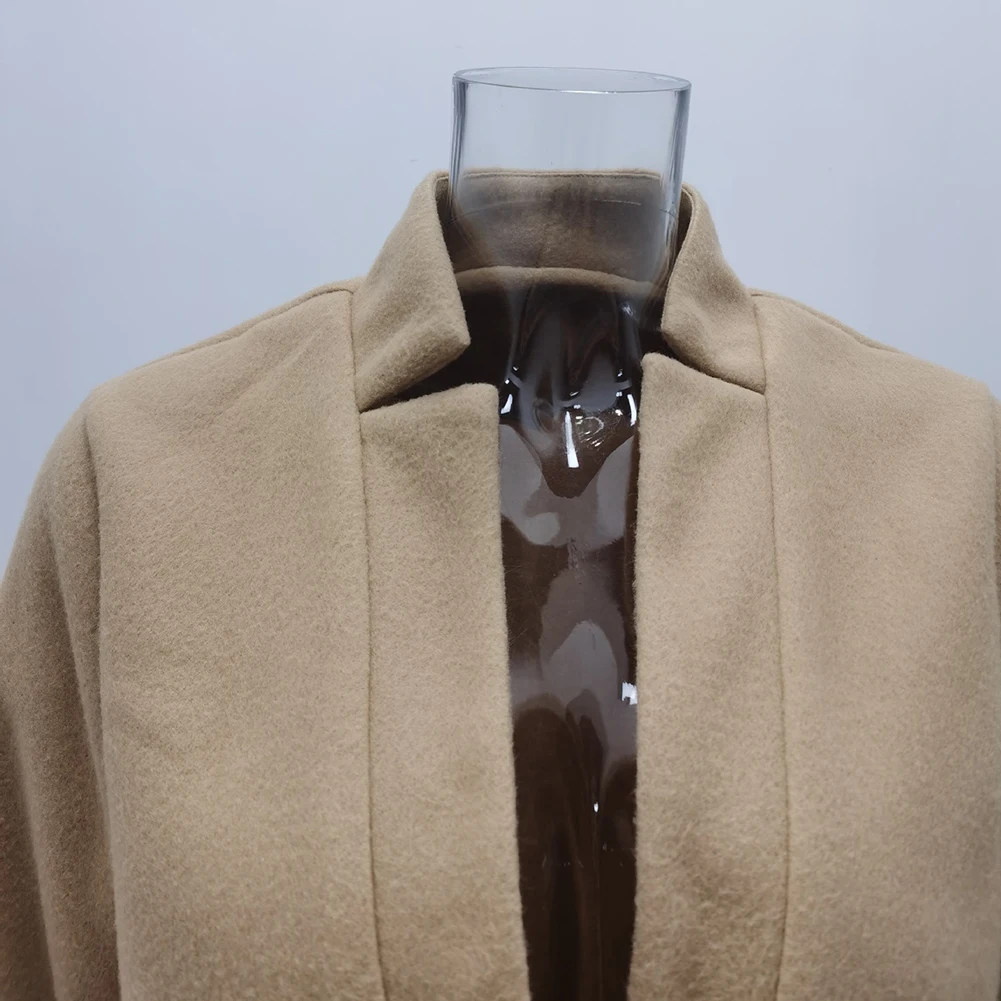 

Elegant Midlength Woolen Overcoat for Women with Stand Collar Slim Fit Design Suitable for Daily and Formal Occasions