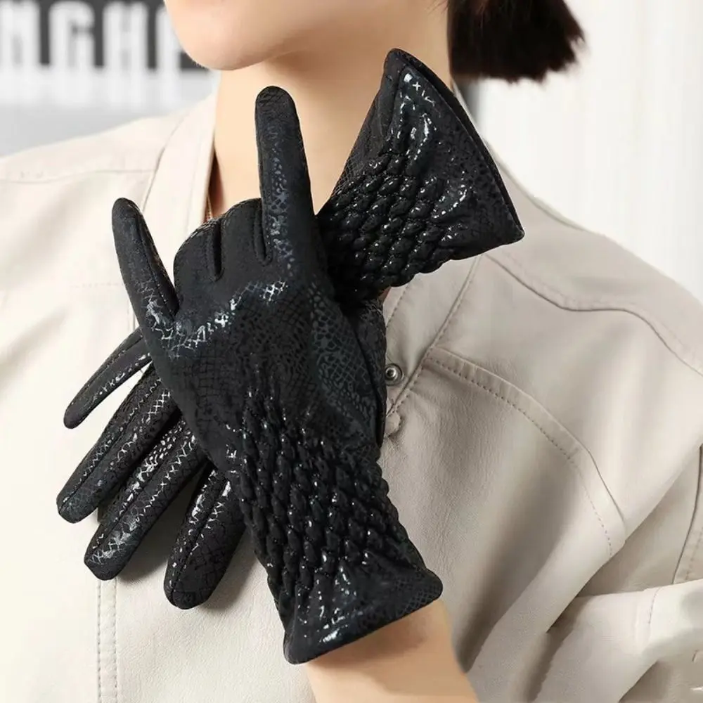 Personality Faux Leather Full Finger Gloves Snake Skin Patterned Touch Screen Winter Gloves Warm Non-slip Ski Gloves Women
