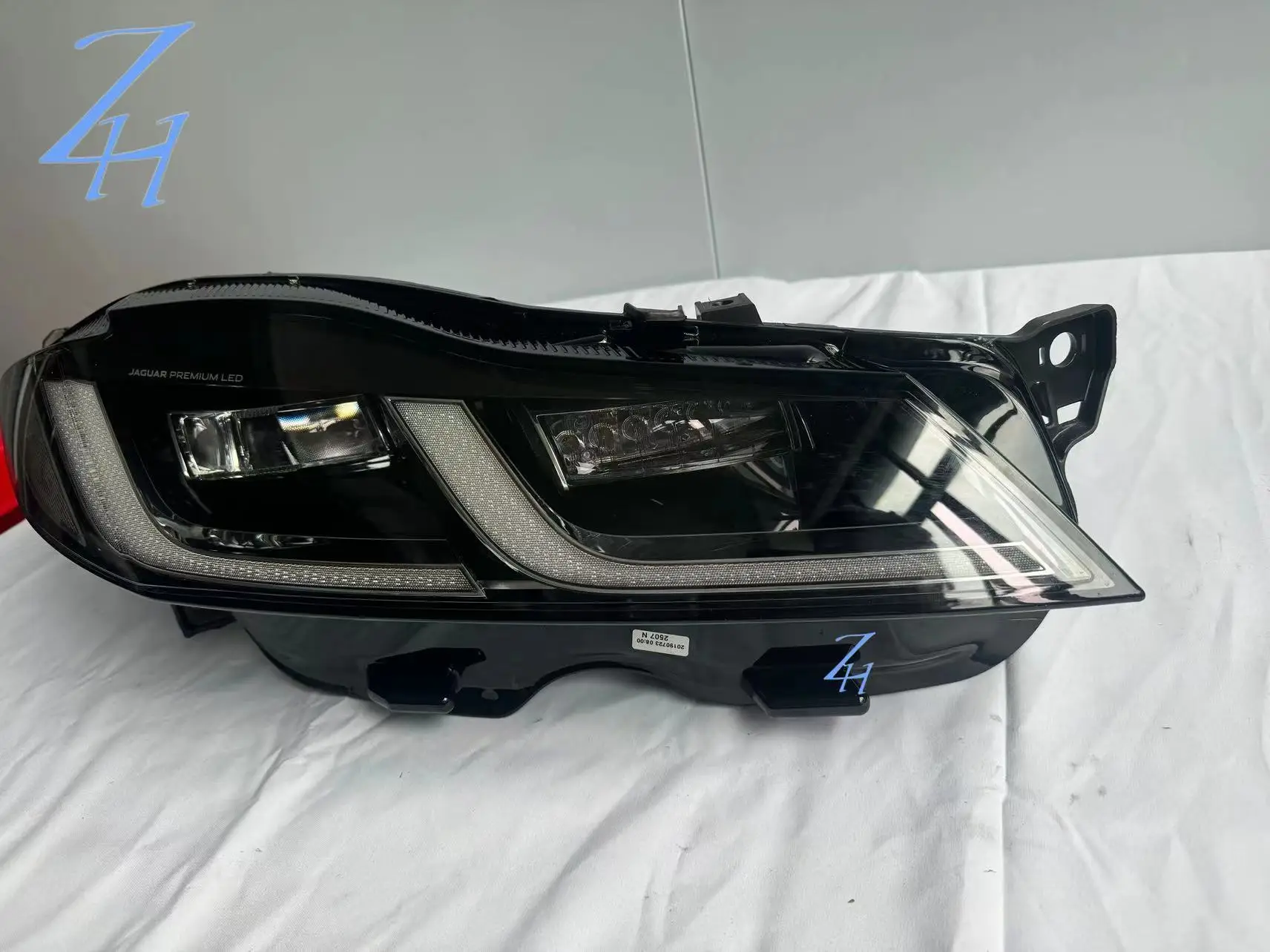 For2020-2023 Jaguar XFL car Headlights XEL F-PACE Headlights Assembly LED Matrix headlights P200 P250 P300 Original manufacturer