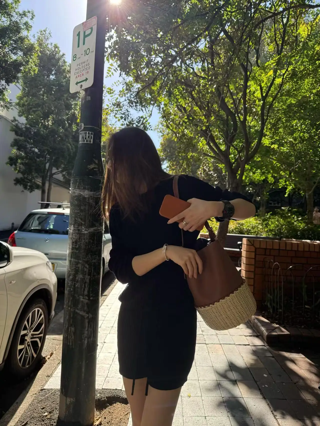 

Rose Live Summer 2025 Buet Bag oulder Single Weave Пляжная сумка под мышками Высококачественная текстура Современный нейтральный Sle Youth Dai...