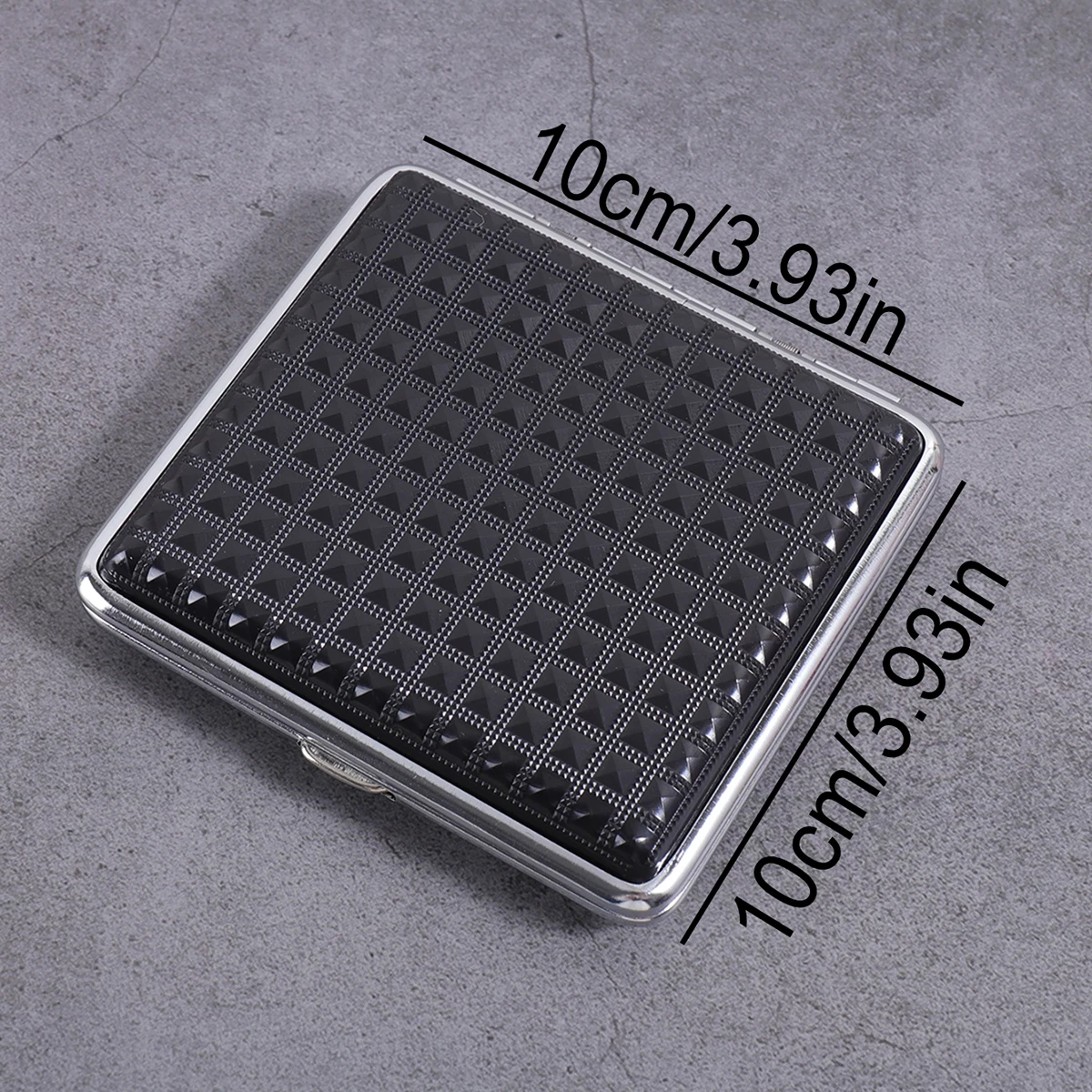 1 pc simple checkered cigarette case, portable for storing cigarettes, pressure-resistant and moisture-proof, stylish and trendy