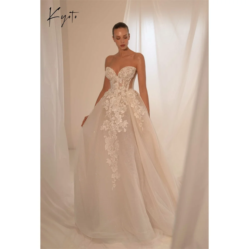 

Свадебное платье Kyoto на заказ, белое, с вырезом «сердечко», без рукавов, из тюля, фасон А-силуэт, со шлейфом, вечернее платье 2026