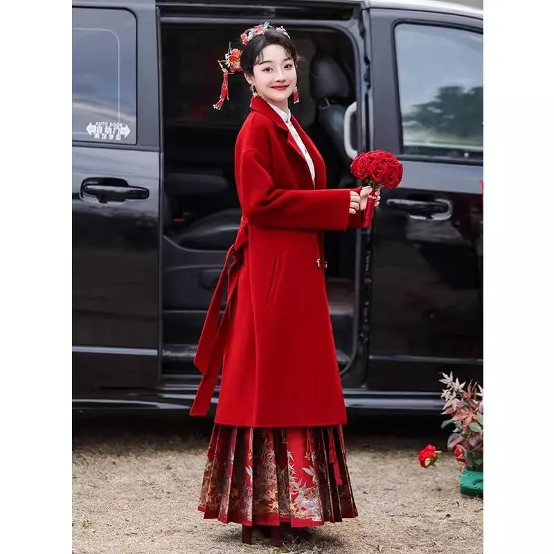 

Новое платье в китайском стиле для тостов в костюме.