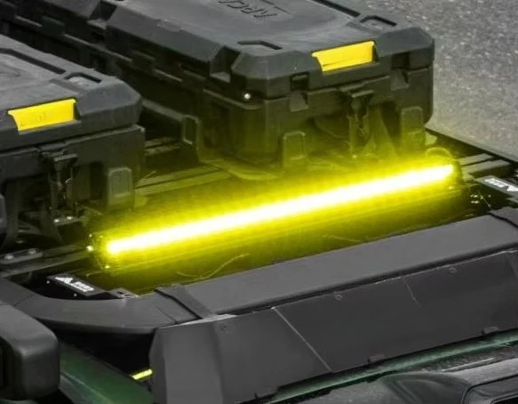 

BYD Formula Leopard 8 Auto Exterior Lighting Moonstone Roof Light Bar 30\" Flip Bracket Off-Road Spotlights Strobe Flash