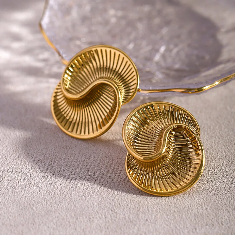 

PRISCA | Bergamo Stainless Steel Earrings for Women.Spiral Grain.18k Gold.1Pair. Waterproof Charms.Creative Party Jewelry Gifts