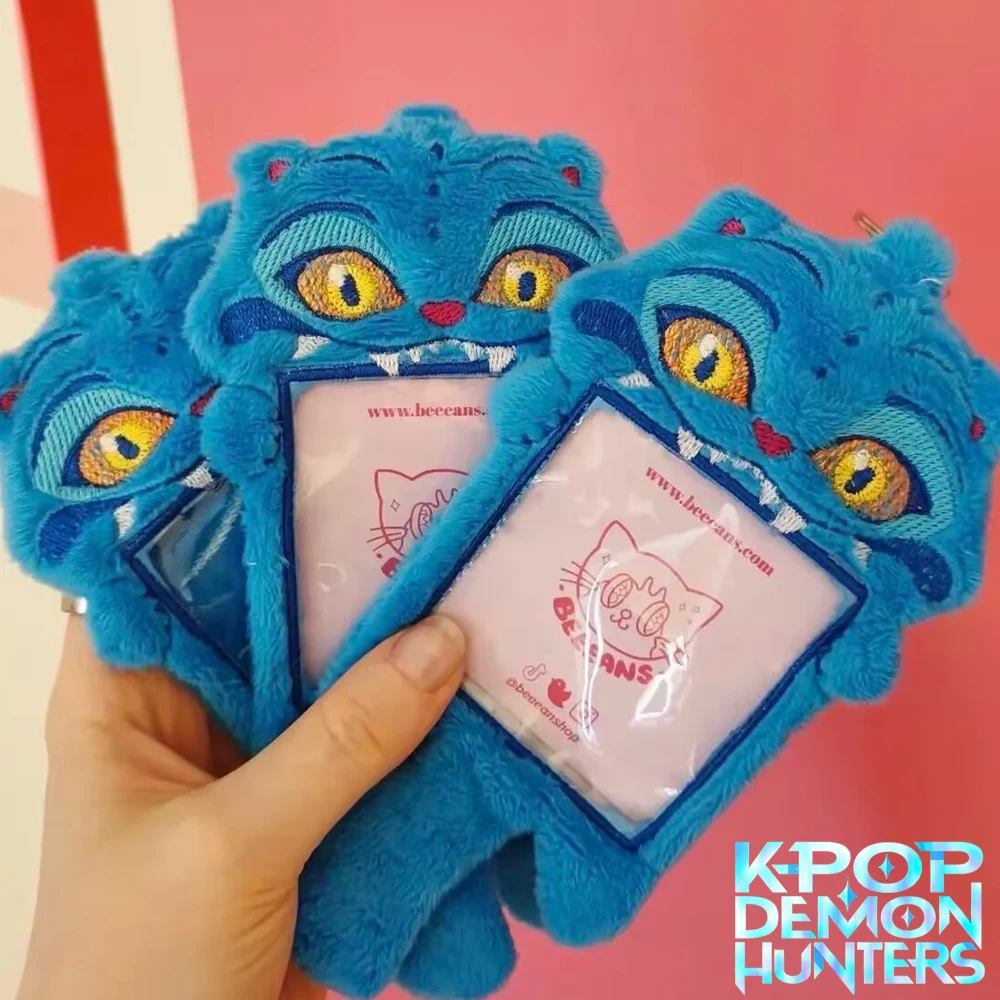 

Anime KPop Demon Hunters Tiger Cospaly Card Cover Plush Photocard Storage Cards Protective Case Bag Pendant Keychain Aceessories