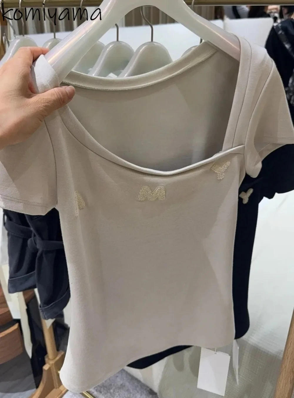

Японский нерегулярный воротник Ropa Mujer, женские футболки с вышивкой букв, 2025 год, футболки с короткими рукавами Roupas, новая летняя одежда, повседневные топы