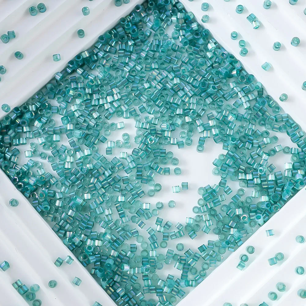Aus Japan importierte Miyuki Delica Rocaillesperlen in verschiedenen Farben, zum Herstellen von Schmuck und anderen DIY-Bastelarbeiten. – Detail 11