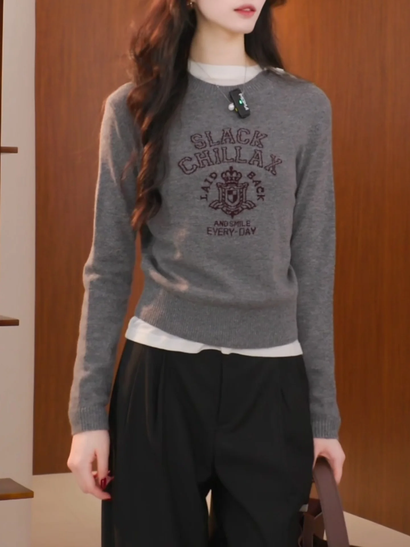 

Faionable Korean Sle Women's Knitwear round Ne Letter Print Slimming Top Large Size Autumn Winter New Arrival