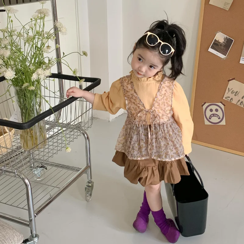 

Korean Children Girls 3PCS Clothes Set Cotton Long Sleeve Shirt Floral Printed Lace Vest Bubble Ruched Skirts Kids Girls Outfits