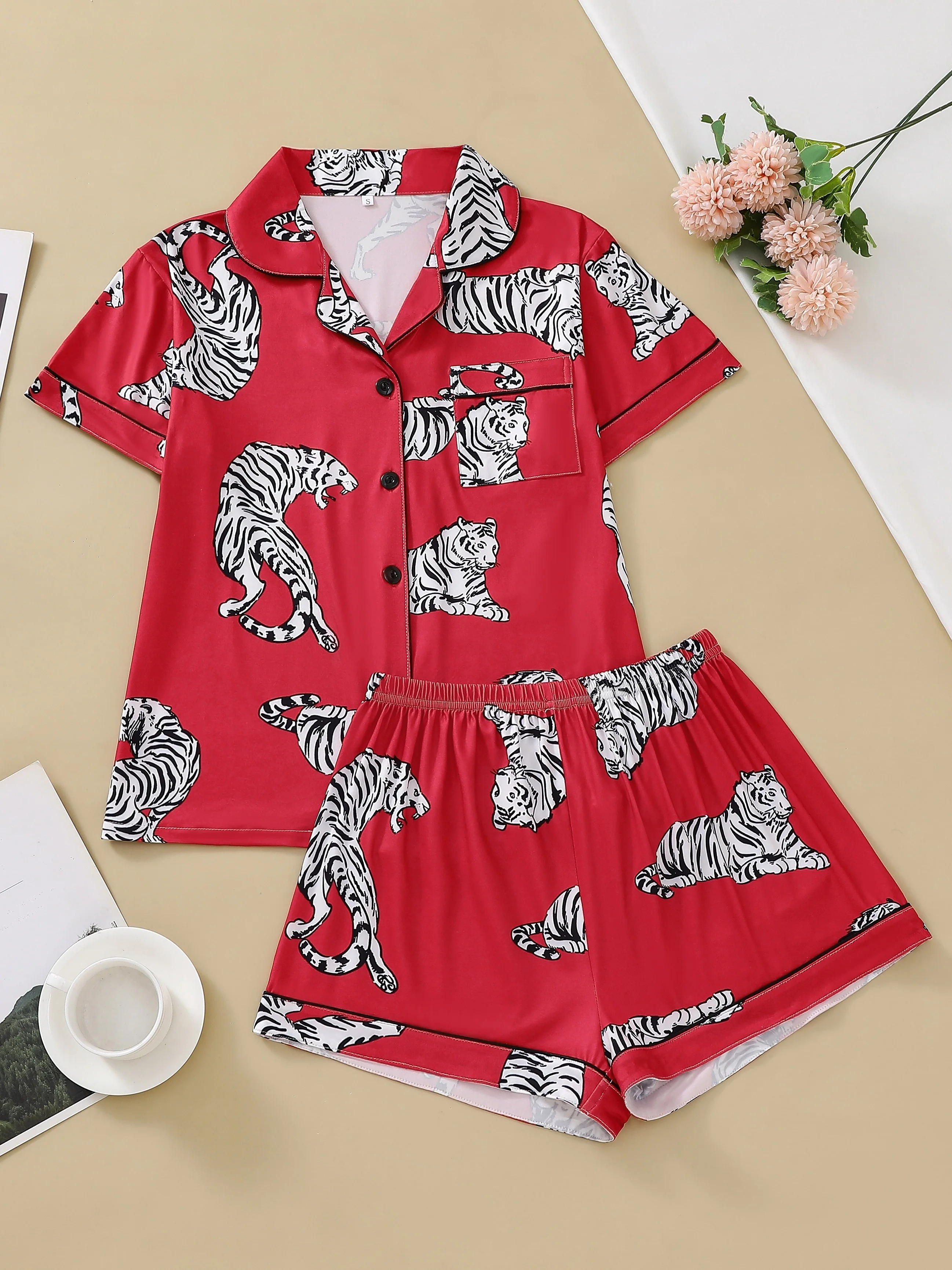 

Пижамный комплект с принтом тигра, кардиган на пуговицах, короткий эластичный пояс с отворотом, шорты, женская одежда для отдыха