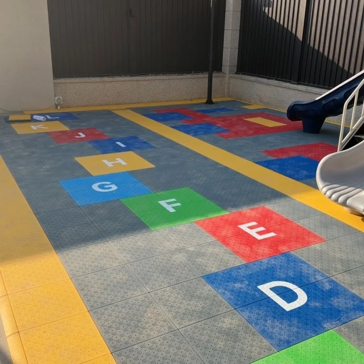 Professional Interlocking PP Movable Basketball Court Tiles Click Installation Outdoor Sport Flooring