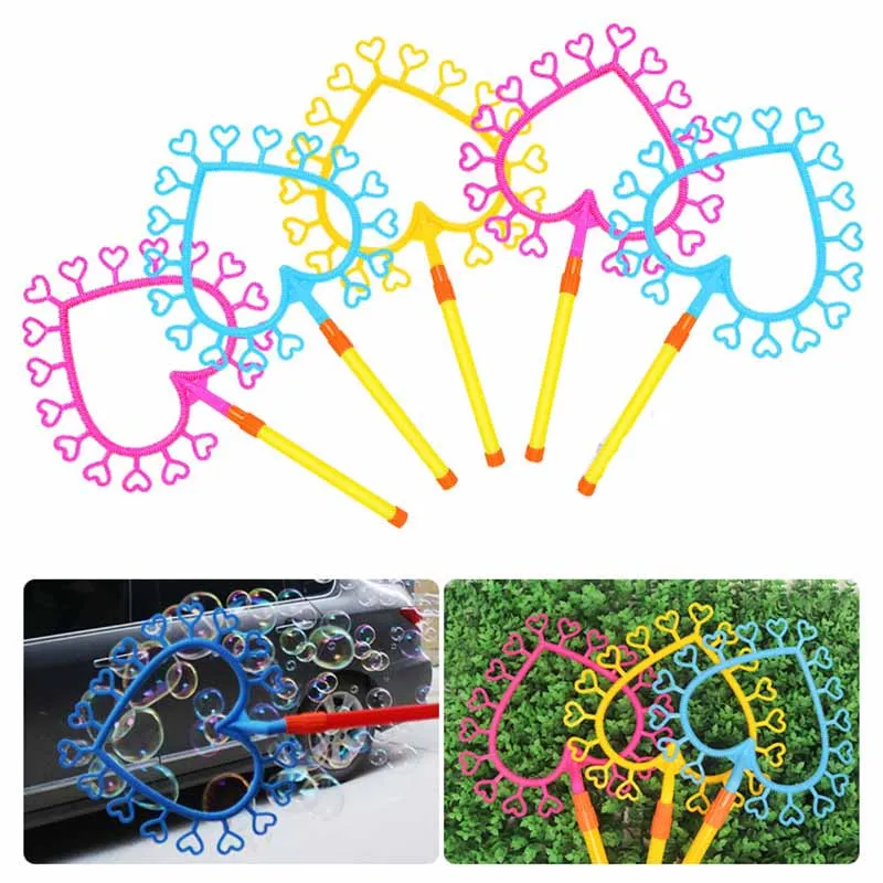 어린이용 귀여운 핸드헬드 러브 하트 버블 지팡이, 야외 인터랙티브 버블 블로잉 장난감, 버블 소품, 러브 버블 링