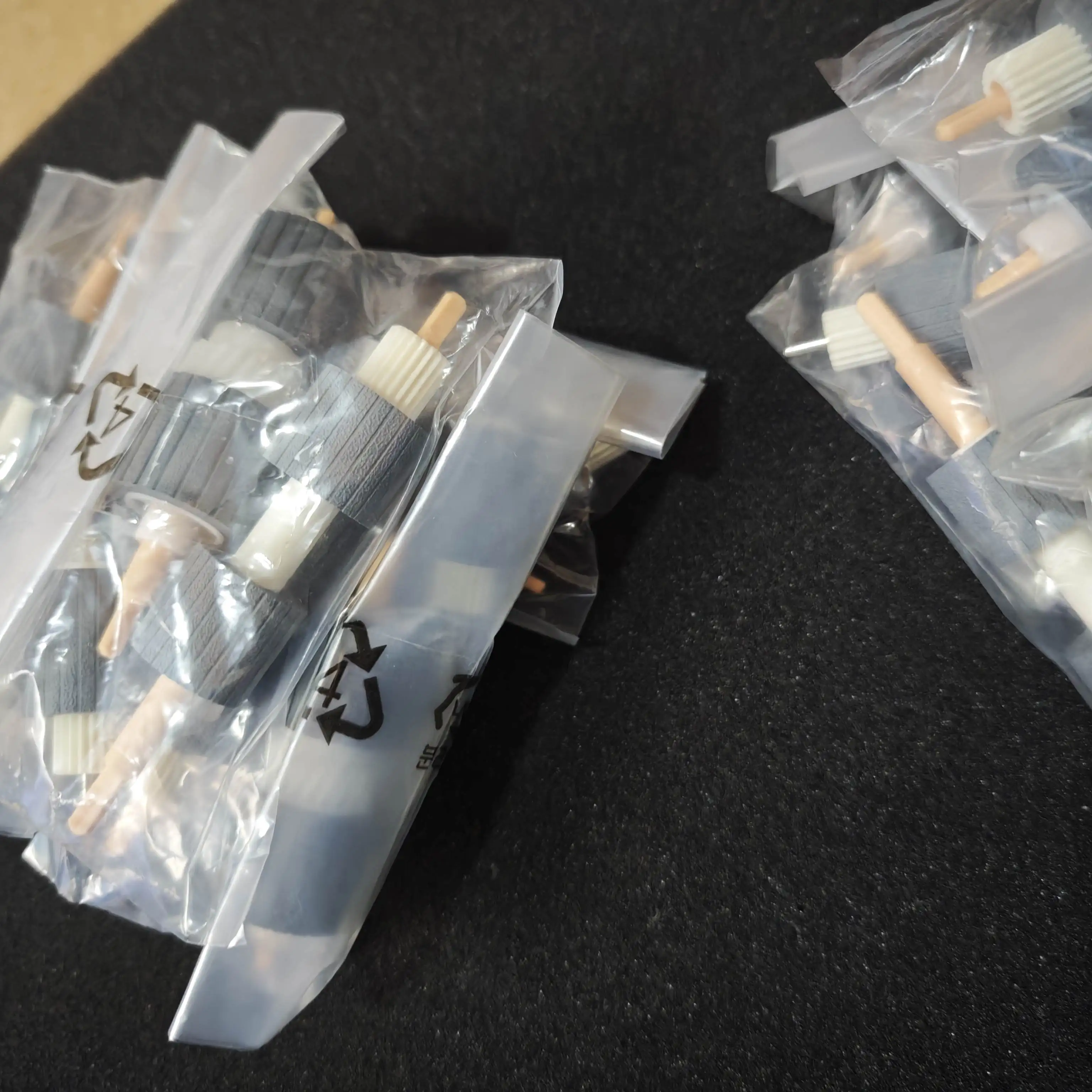 

1SET Improved pickup roller for Xerox 4110 4112 4127 1100 4595 DC 240 250 242 252 260 550 560 700 7665 604K23660 Copier Parts