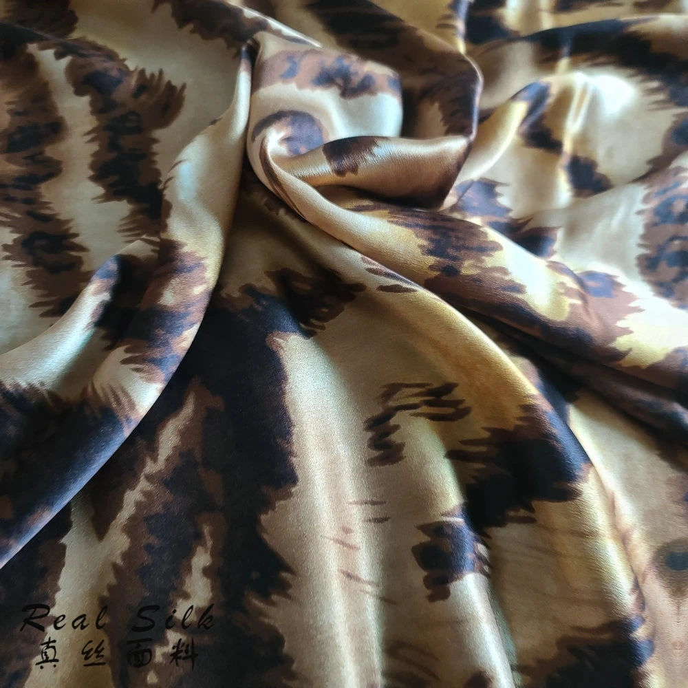 16 Momme Printed Heavy Silk Crepe Satin Plain Women's Clothing Fabric Clothing High-End Fabric Brown Leopard Pattern