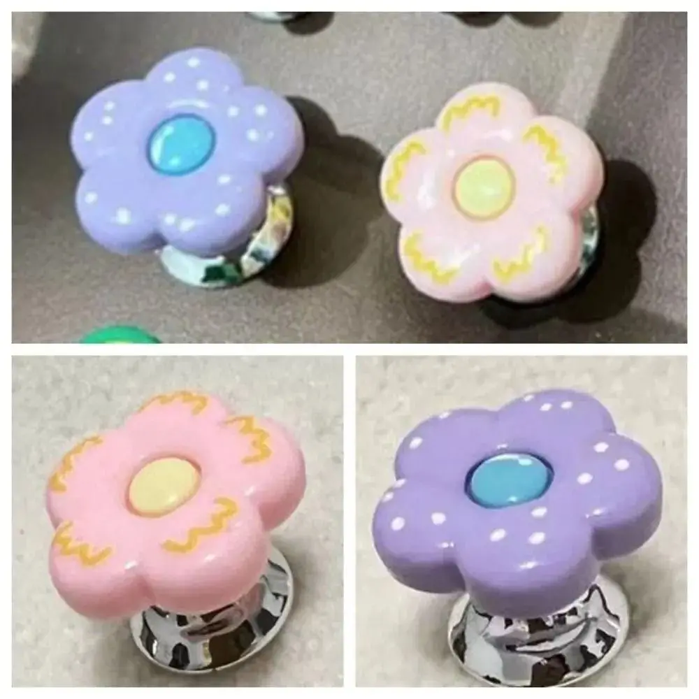 New Cute Flowers Toilet Seat Long Nail Resin Toilet Button Universal Bathroom Flush Auxiliary Switch Water Tank Button Aid