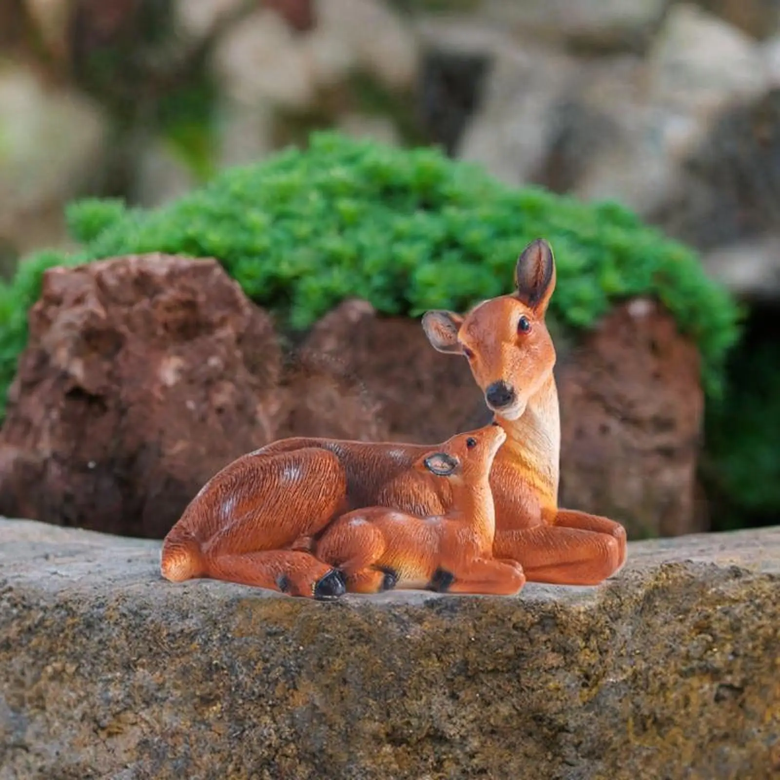 Mother and Son Deer Statue Modern Tabletop Ornament Artificial Animal Craft Elk Sculpture for Outdoor Yard Garden Lawn Home