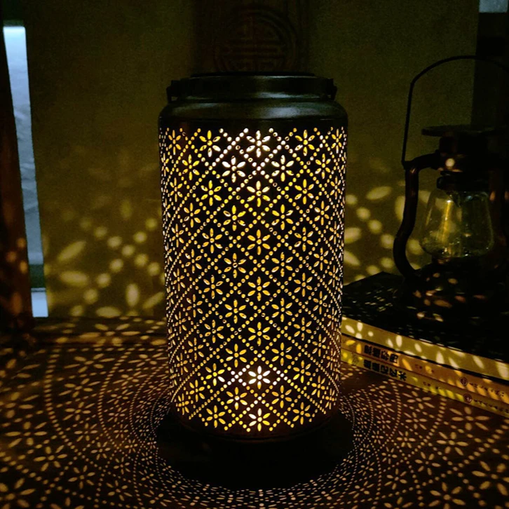 Iron Solar Lamp Round Barrel Hollow Mesh Personalized Projection Lamp Handheld Courtyard Landscape Lawn Garden Lamp