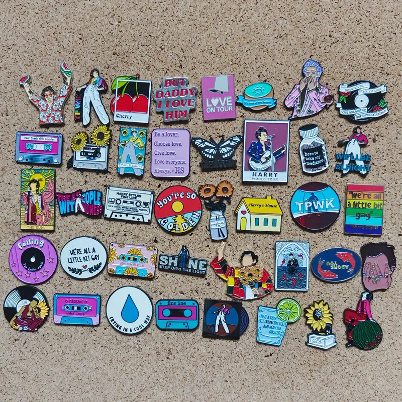 Hip-hop Series Pop Singer Music Lyrics Cartoon Brooch Music Lyrics Kindness to Others Letter Badge Brooch Fan Collection Brooch
