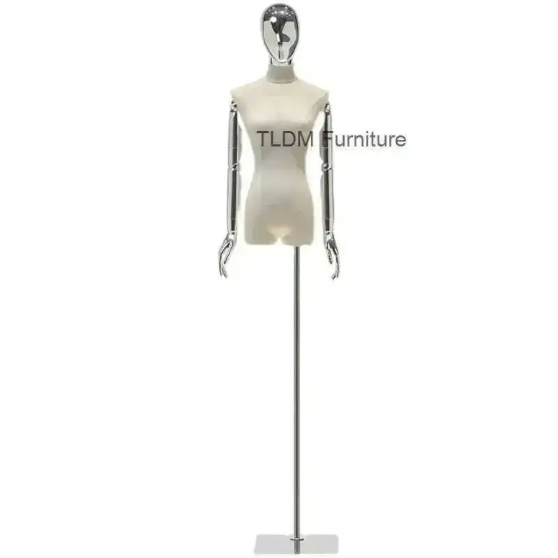 

High-end Mannequins for Women's Clothing Modern Half-length Mobile Dummy Mannequins Creative Deerskin Mannequins for Shops H