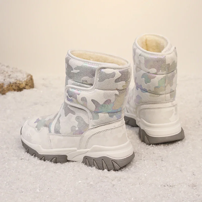 Botas de nieve para niños, zapatos de algodón informales de piel gruesa de felpa para niños, botas de moda antideslizantes de alta calidad para exteriores para niños y niñas