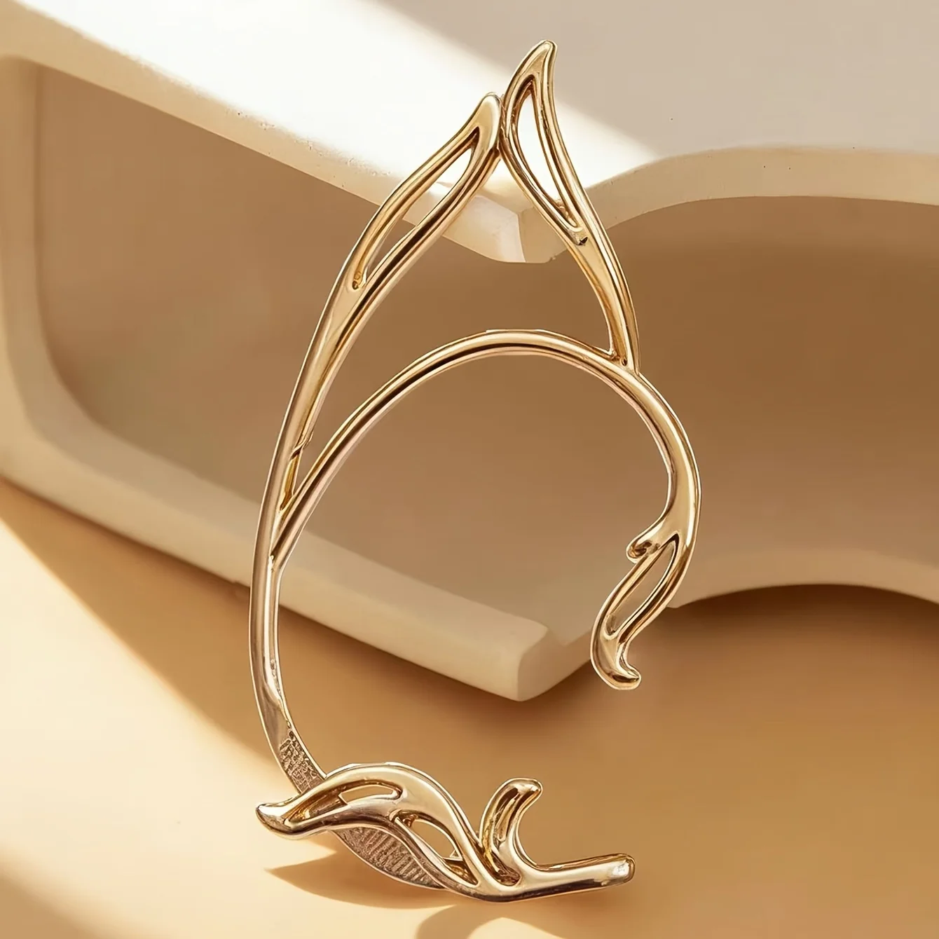 

Trendy European and American-style Minimalist, Niche, High-end, Sweet-and-edgy Openwork Cat-ear Earrings (no Piercing Required)