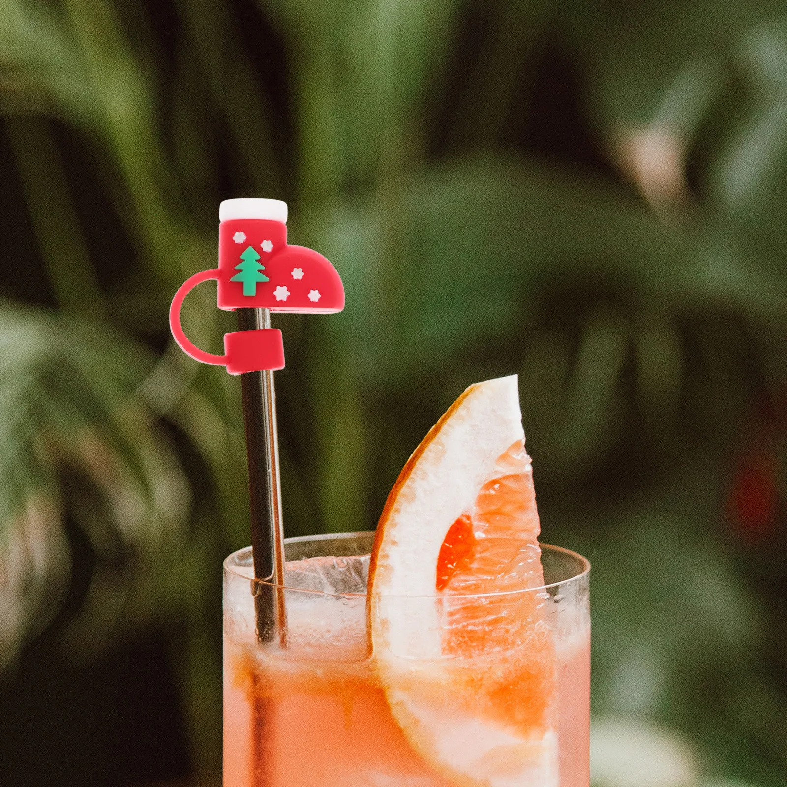 

6pcs Water Bottle Straw Caps Christmas-Themed Silicone Covers Splash Proof For Tumblers Party Picnic Outdoor Use Holiday Straw