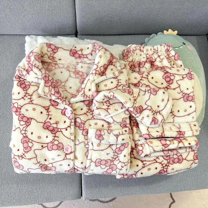 Зимний женский пижамный комплект Hello Kitty, фланелевая пижама с героями мультфильмов, утолщенная, пушистая, плюшевая, теплая, удобная, свободная, высокого качества