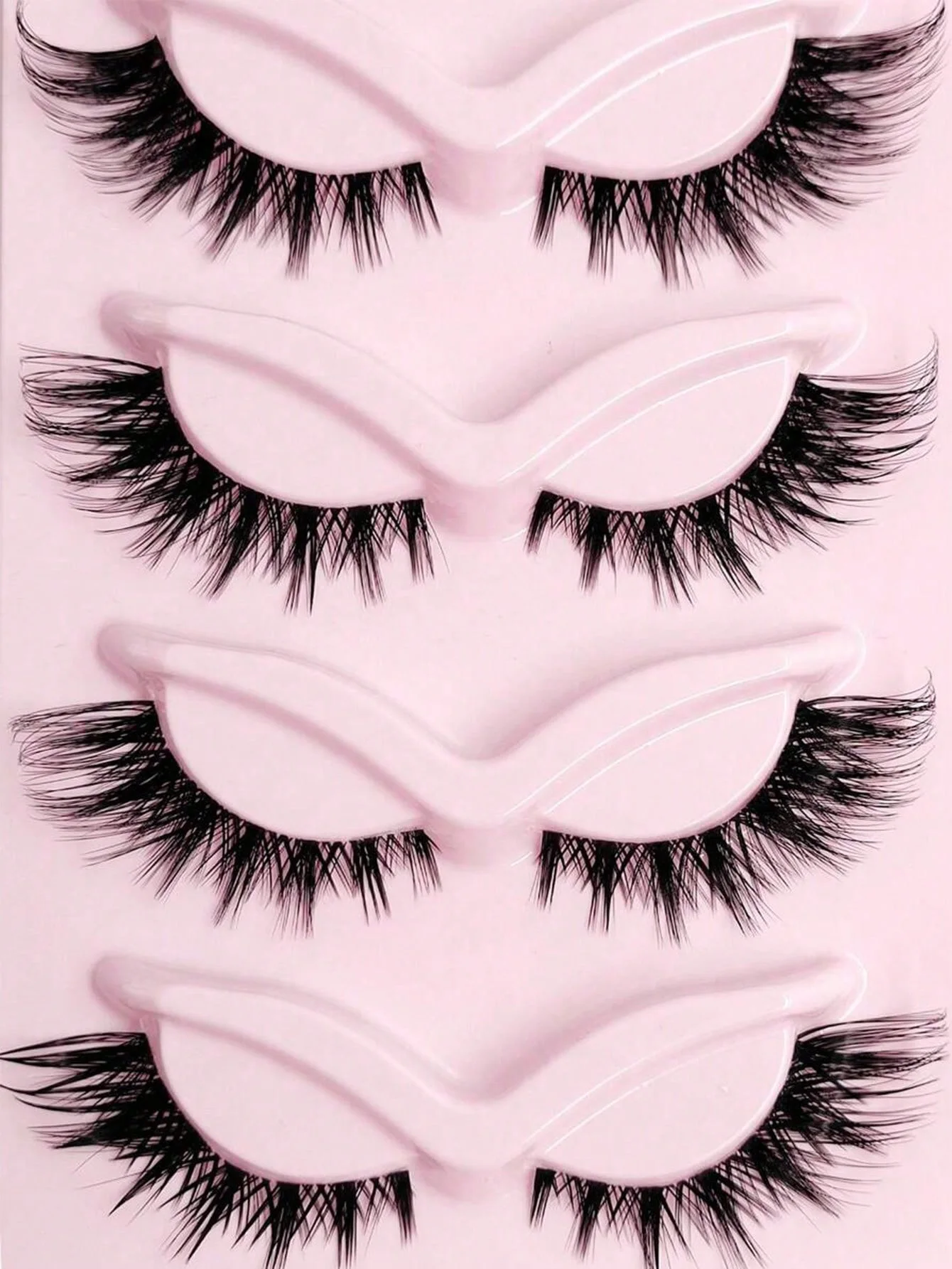 斜めのフォックスアイつけまつげ5組、ナチュラルで魅力的、目を引く、外側の角が細長い、透明なステムのつけまつげ