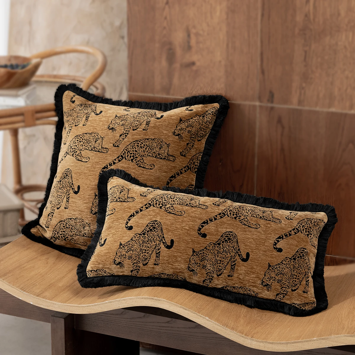Throw Pillow Cushion Covers Chenille Jacquard Embroidery Leopard Luxury Modern Style Couch Sofa Bed Pillow Cover Bedroom 60cm