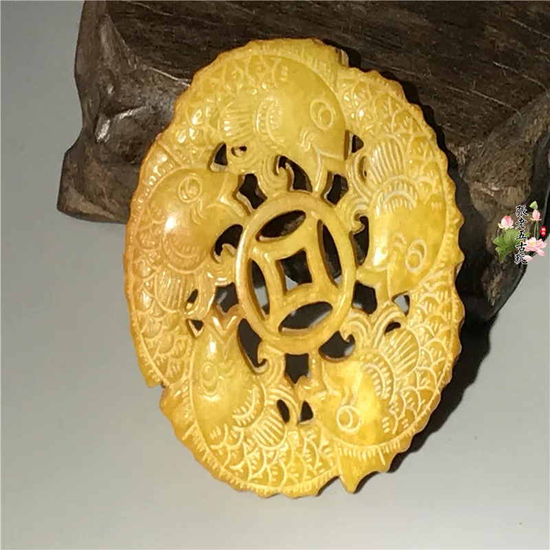 Ming and Qing Dynasty jade, Dong Gaoyu, jade brand, Xiuyu old goods, hollow jade pendant, five blessings