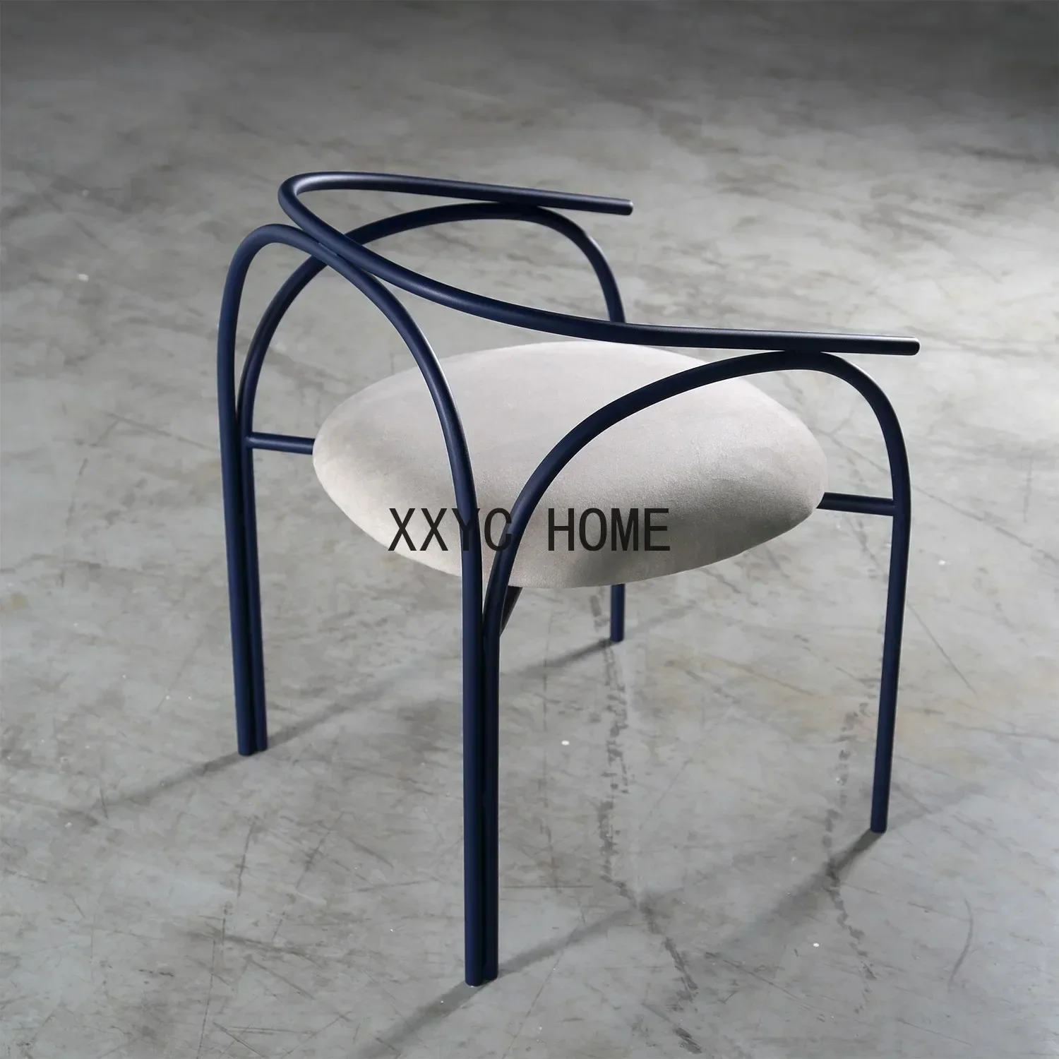 

Simple Modern Metal Fabric Armchair Designer Model Dining Chair Home Living Room Armchair