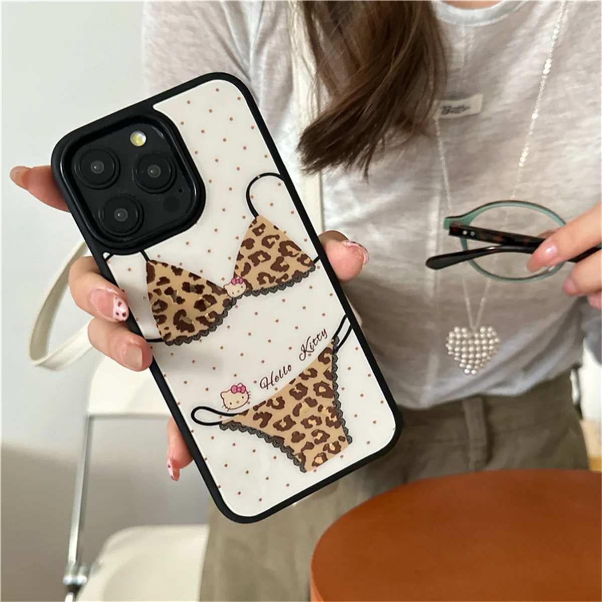 

Funny Leopard Print Swimsuit Phone Case For iPhone 16 Pro 14 15 Pro Max Back Cover Shockproof Hard Cases For iPhone 16Pro Funda
