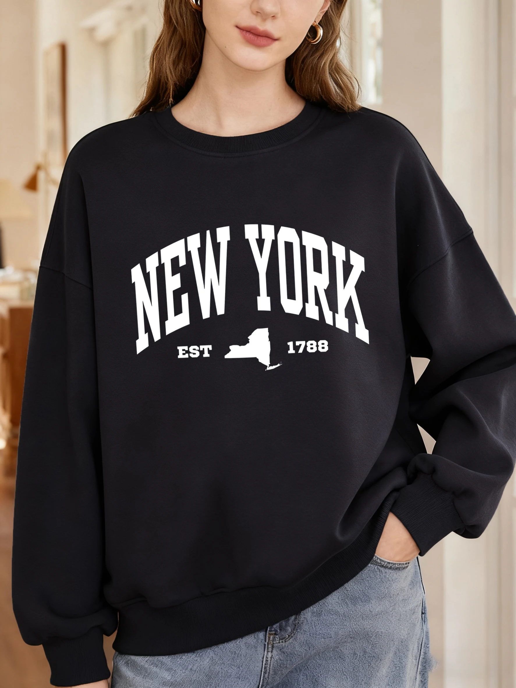 เสื้อสเวตเชิ้ตผู้หญิงพิมพ์ลายตัวอักษร New York Est 1788 แฟชั่นคอกลมสวมหัว สไตล์ลำลอง โอเวอร์ไซส์ สตรีทแวร์ ฤดูใบไม้ร่วง Y2K เสื้อผ้าผู้หญิง