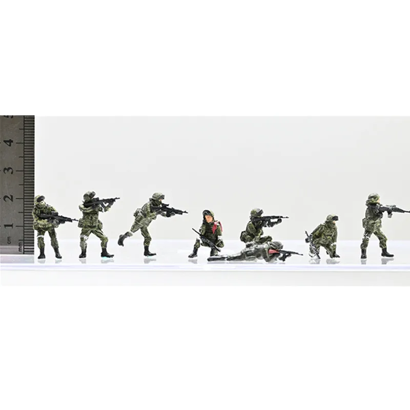 1:72 Scale Model 8 Pcs Russian Soldiers Action Figure Combat Group Toys Scene Accessory Dolls Display Collection Gift For Fans