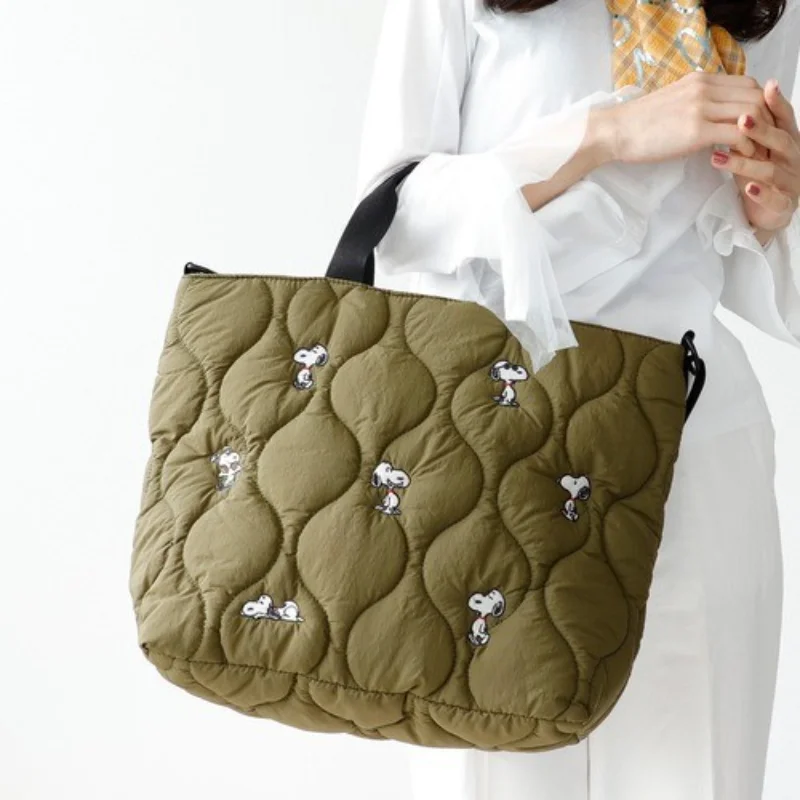 سنوبي حقيبة كتف المرأة موضة سعة كبيرة مطرزة حقائب كروسبودي عادية السفر كيس التخزين أنثى حمل حقيبة تسوق