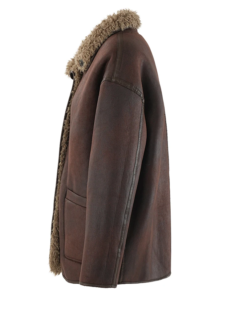 [EAM] Brown Leather Faux Lambswool Big Size Jacket New Lapel Long Sleeve Women Coat Fashion Tide Autumn Winter 2024 CPG1932