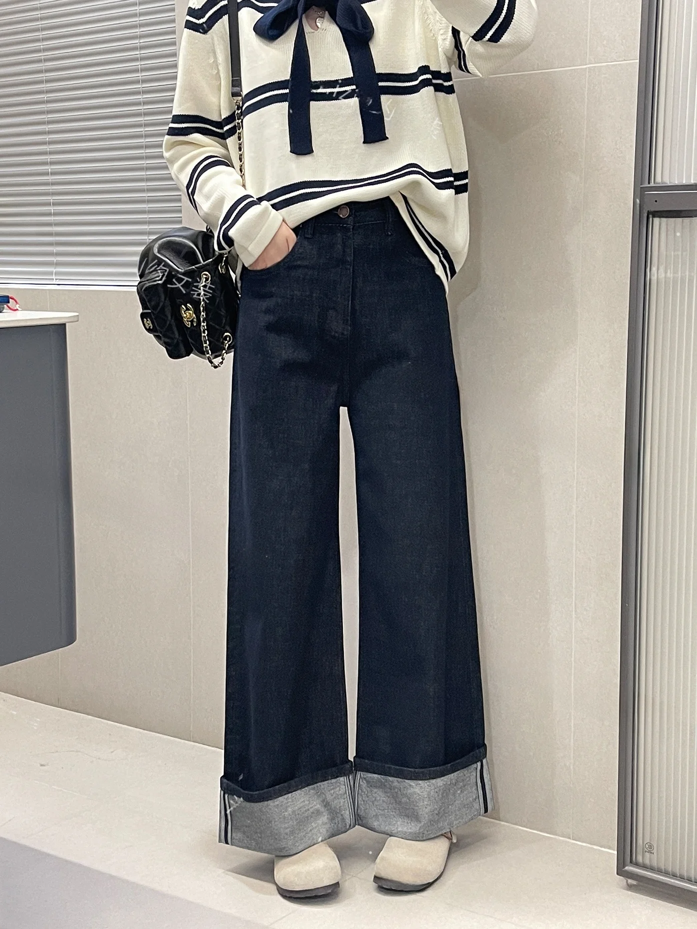 

Джинсы женские с высокой талией, широкие, прямого кроя, из денима, осенние, новые, с эффектом стройности, с широкими манжетами