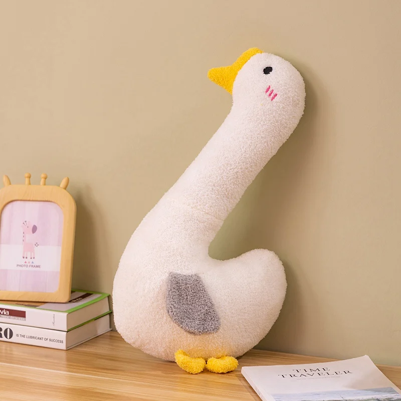 การ์ตูนขนาดใหญ่ขี้อาย White Goose Plush ของเล่นนุ่มสบายหมอนนอน Kawaii ตกแต่งห้องตลกน่ารักของขวัญวันเกิดครอบครัว