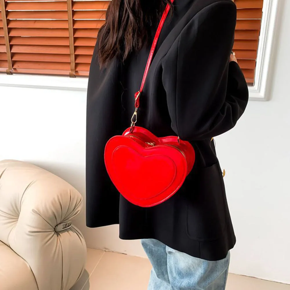 Women's Trendy Lacquer Leather Bright Heart Shaped Crossbody Bag Korean Version Versatile Underarm Bag Female New Shoulder Bag