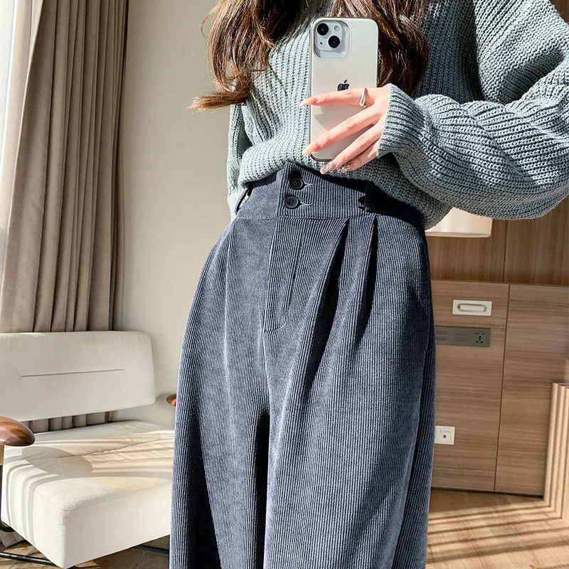 leg pants for women in spring, autumn, and winter, with a pear shaped figure that makes them look slim. Casual corduroy pants