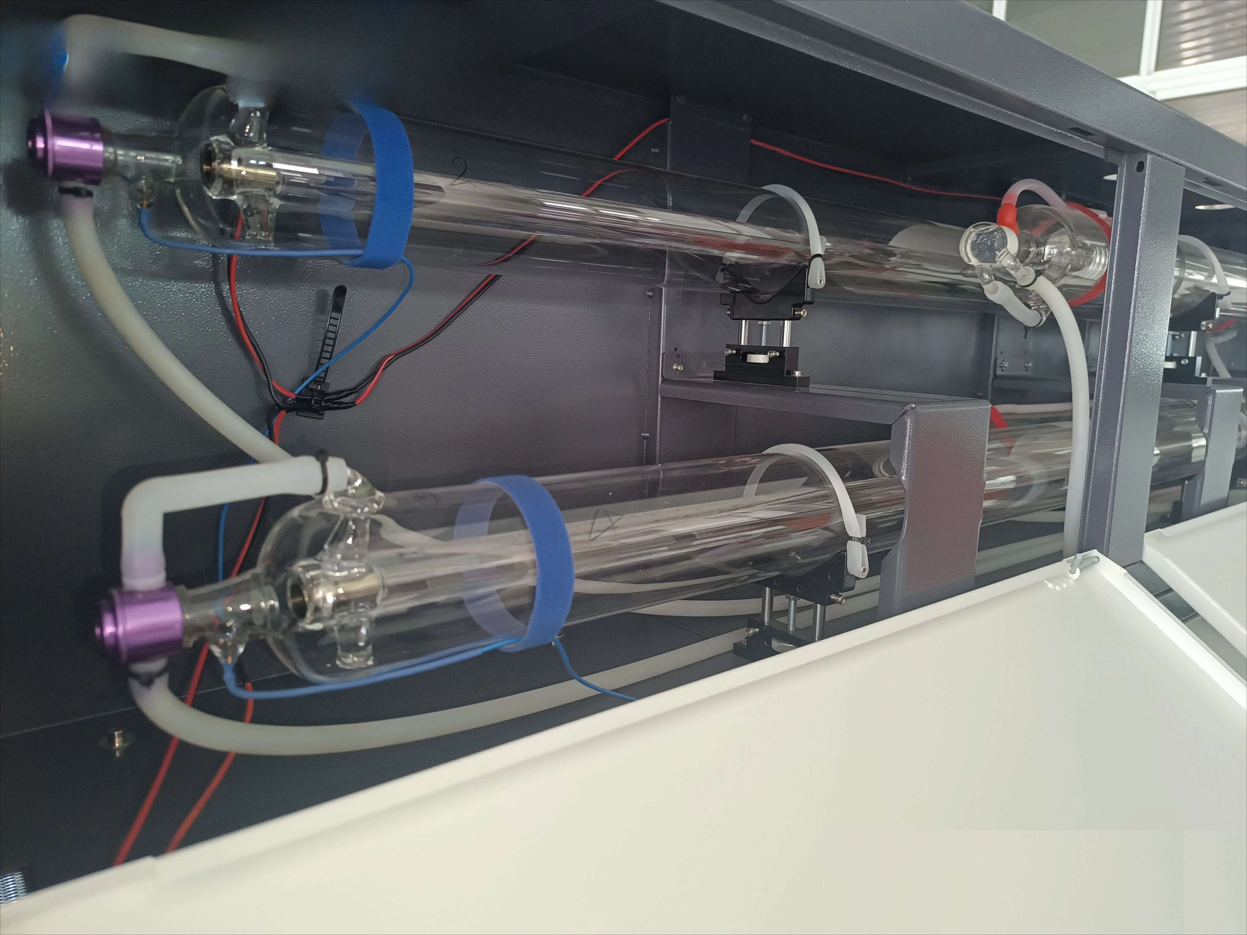 

2026High Safety Level CDWG 1700H7 CO2 Tube 100W CDWG Glass Tube 1700H7 for Marking Cutting Engraving