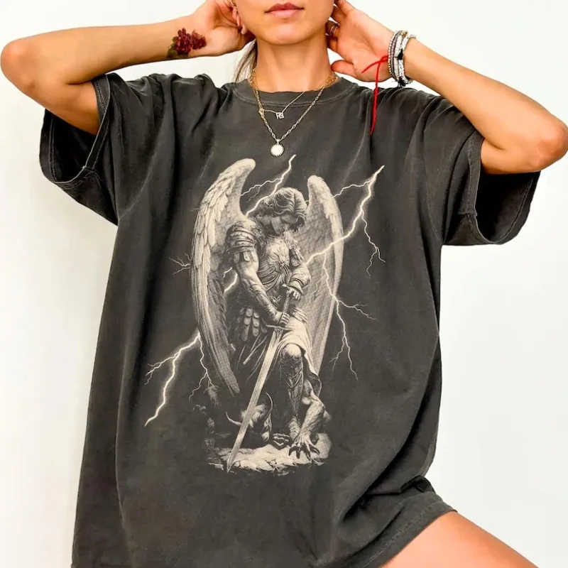Camiseta de San Miguel Arcángel para mujer, camiseta Vintage de protección católica para devoción, camiseta para hombre, camiseta holgada Vintage de gran tamaño de manga corta
