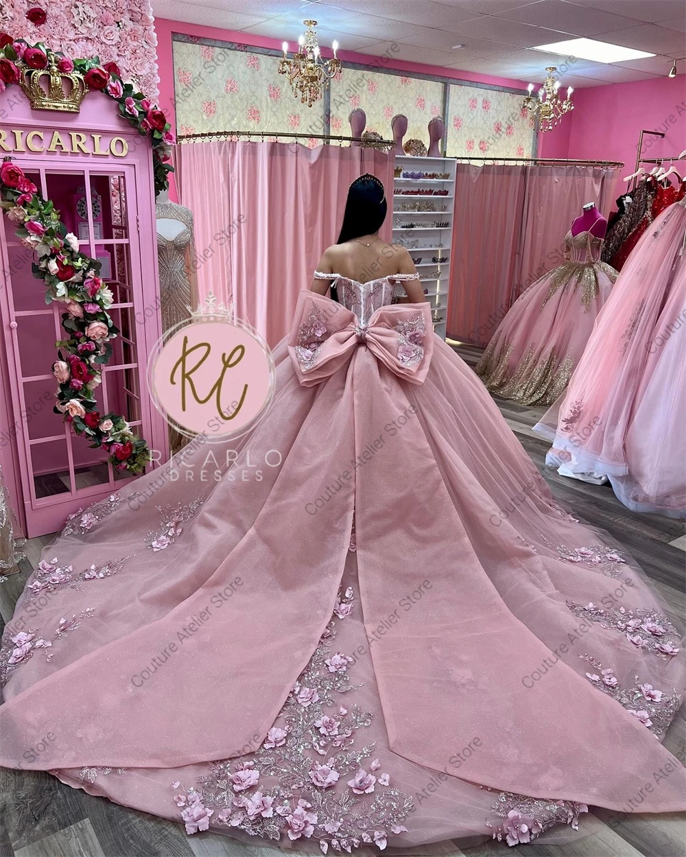 Księżniczka Różowy gorset z kwiatami 3D Suknia balowa Luksusowa suknia balowa z odkrytymi ramionami Sweet 15 Dress vestidos de 16. Dostosowane