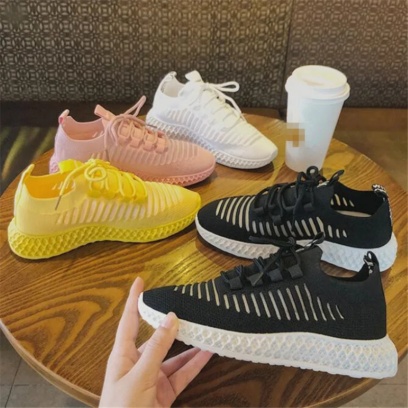 2023 New Women Casual Shoes Fashion Breathable Walking Mesh Lace Up Flat Shoes Sneakers Women Yellow Vulcanized Shoes