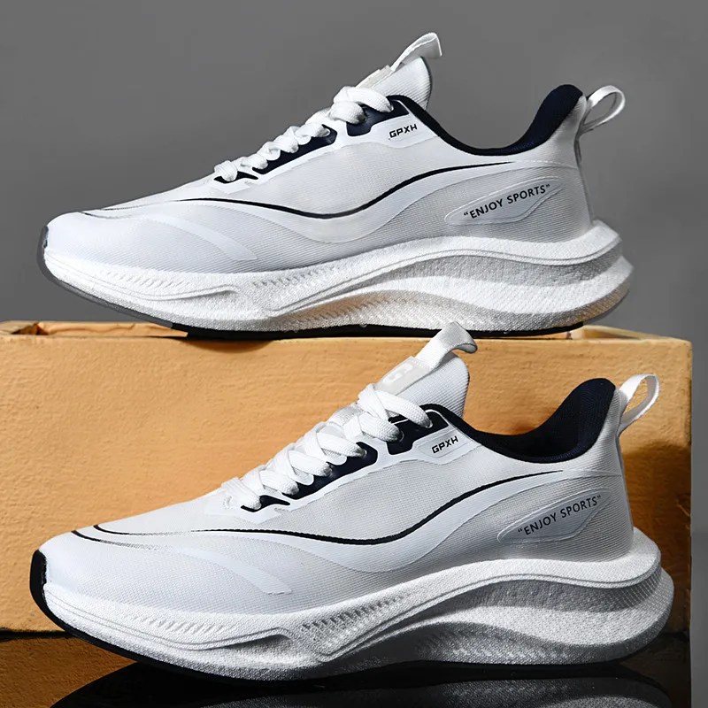 

Spring and summer men's plus-size running shoes, soft-soled sports and casual shoes, anti-slip and breathable mesh shoes
