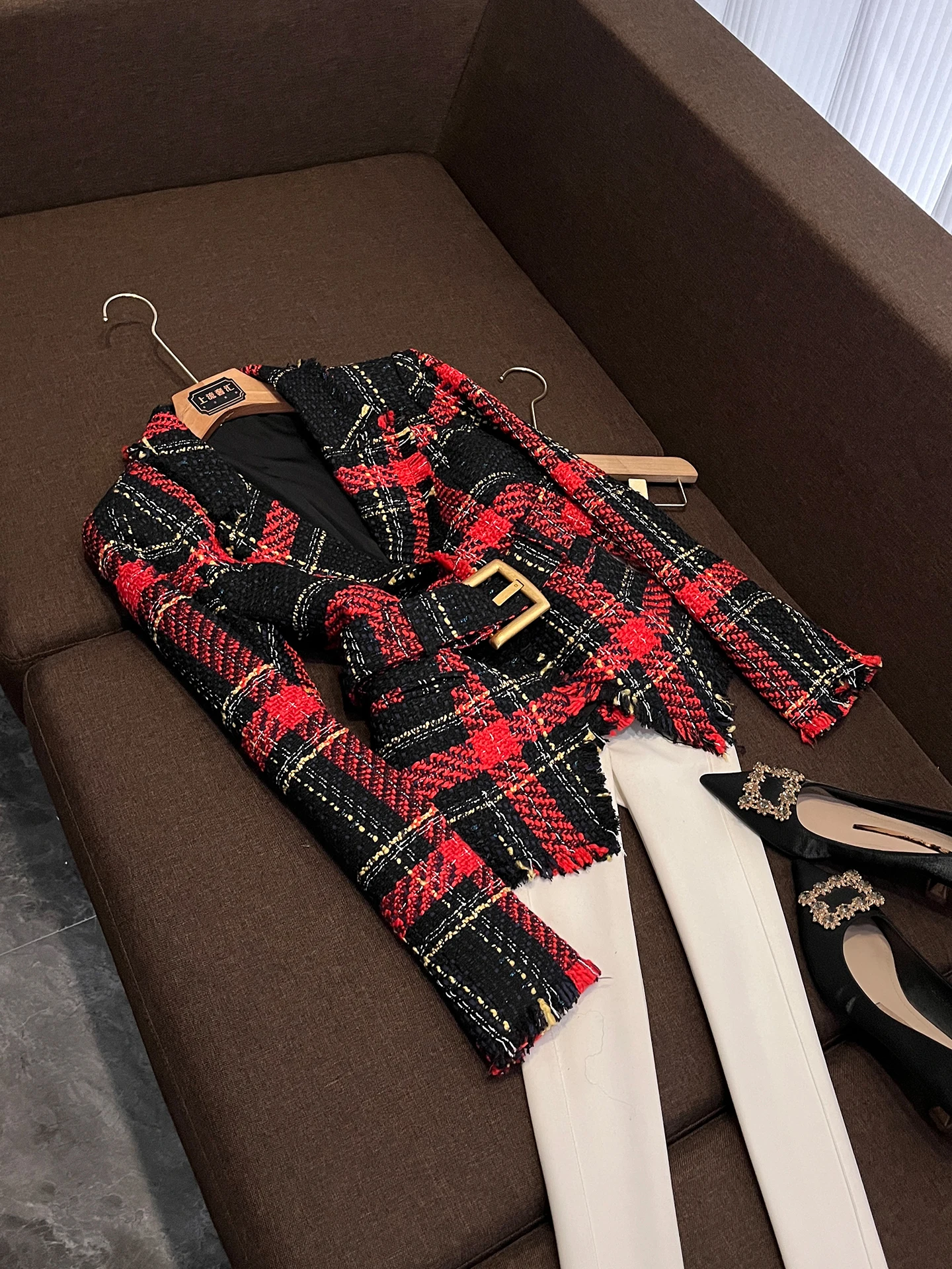 

Slim Fit Women's Faionable Plaid Woolen Jaet with Belt Waist Cinching Long Sve Commute Sle Regular Length Coat
